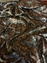 Load image into Gallery viewer, Camo Wild Rag