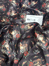 Load image into Gallery viewer, 44” Silky Señorita on Black