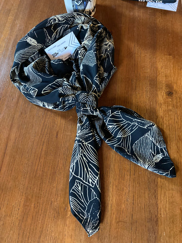 Black and Cream Lillies 44”